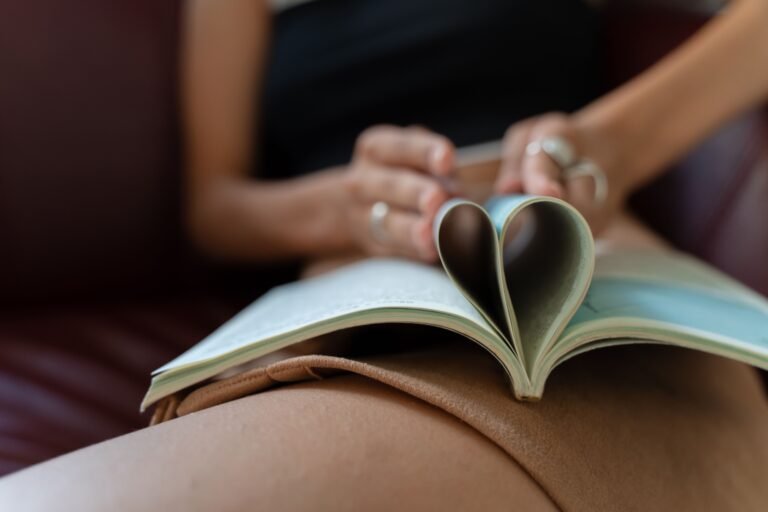 9 Uncomfortable Lessons You Deserve To Learn About Love